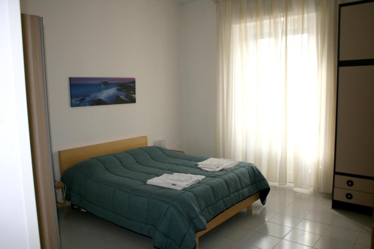2 Bedrooms Appartement At Pescara 300 M Away From The Beach With Balcony And Wifi Eksteriør billede