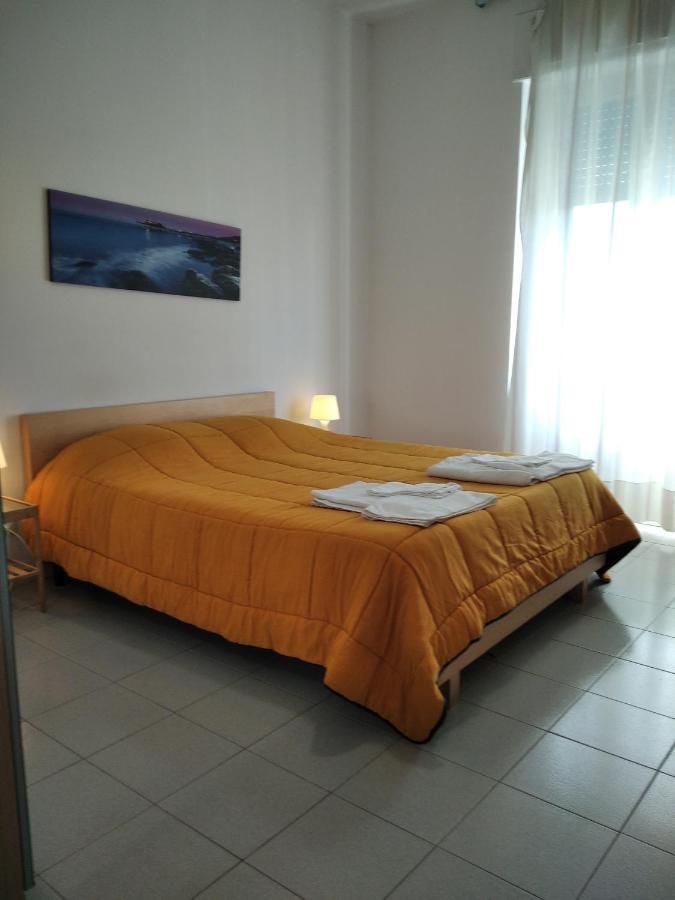 2 Bedrooms Appartement At Pescara 300 M Away From The Beach With Balcony And Wifi Eksteriør billede